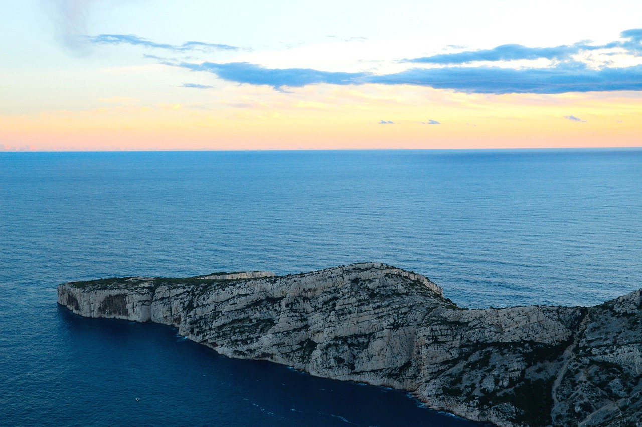 最新熱門書籍推薦，探索知識(shí)海洋，領(lǐng)略獨(dú)特世界之最新黃書