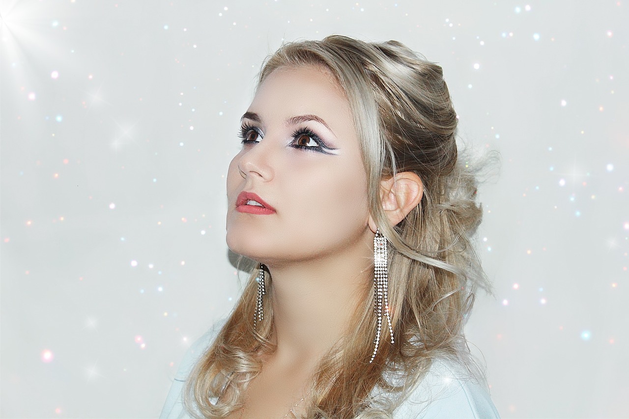 最新流行短發(fā)燙發(fā)時(shí)尚指南，打造魅力造型的必備指南