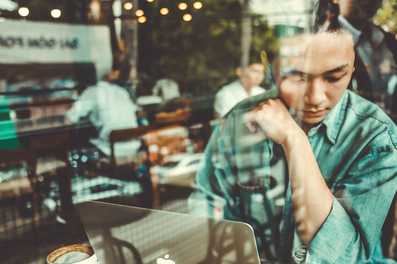 梁洛施最新動態(tài)，事業(yè)與生活多彩篇章持續(xù)更新