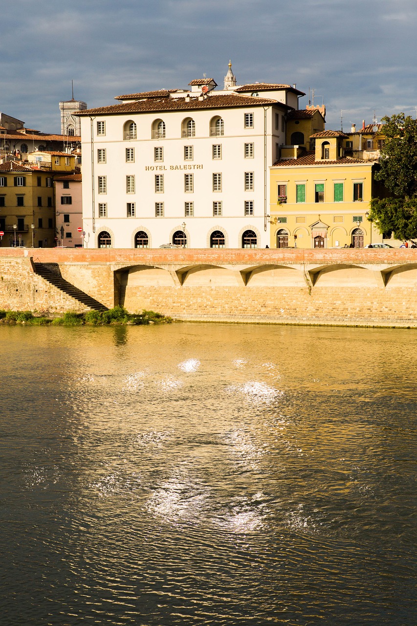 新鄉(xiāng)市鳳泉湖最新進(jìn)展，生態(tài)建設(shè)與城市融合典范，展現(xiàn)最新進(jìn)展動(dòng)態(tài)