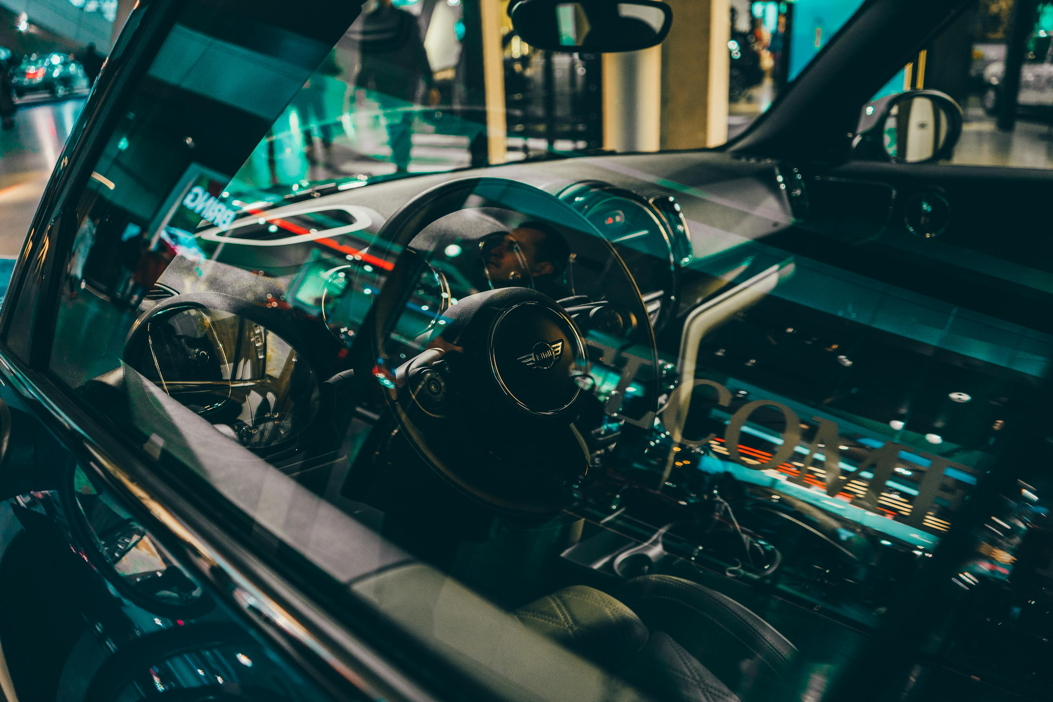 羅斯最新戰(zhàn)靴，籃球場上的速度與激情展現(xiàn)