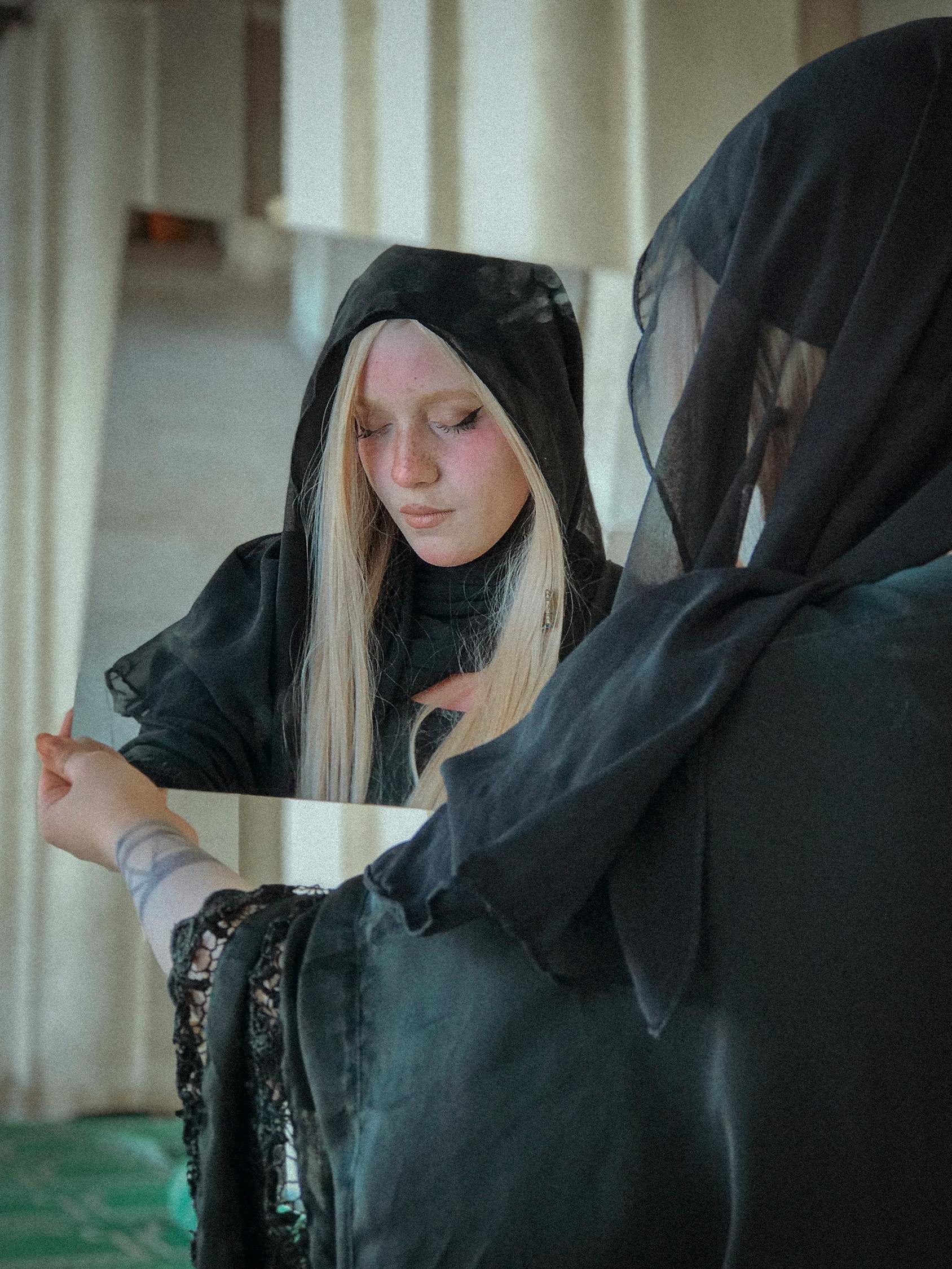 Azami最新角色cosplay的魅力及影響力解析