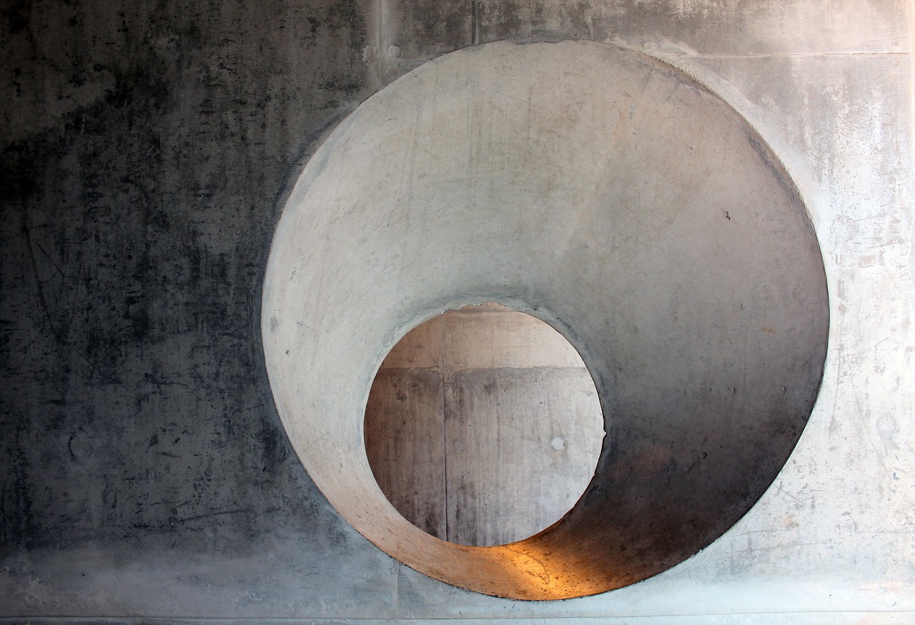 毛主席瓷像章最新價(jià)格及文化價(jià)值解析