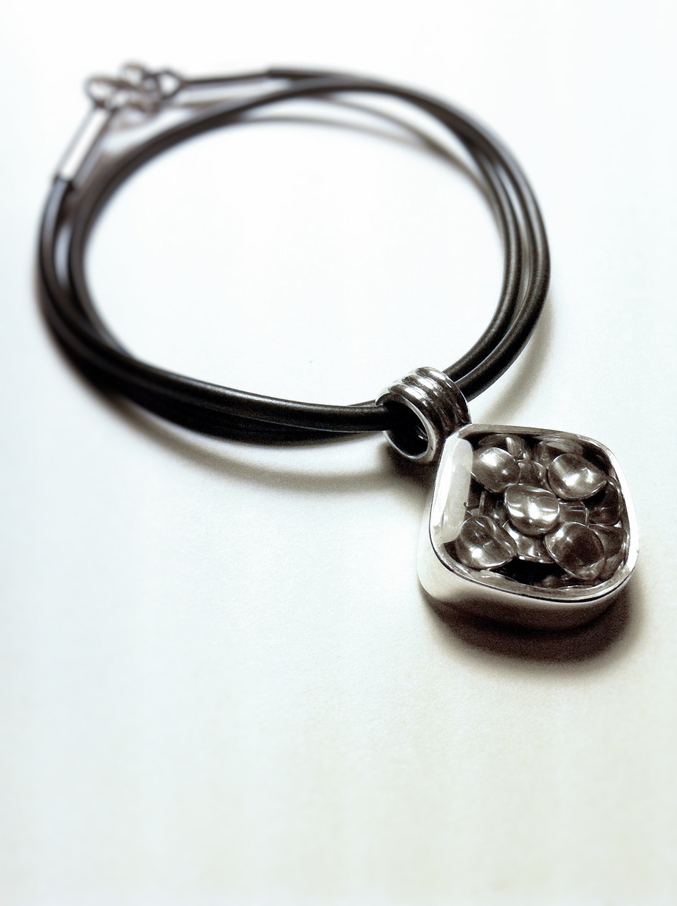 彭兆豐最新動(dòng)態(tài)，多元領(lǐng)域展現(xiàn)卓越成就