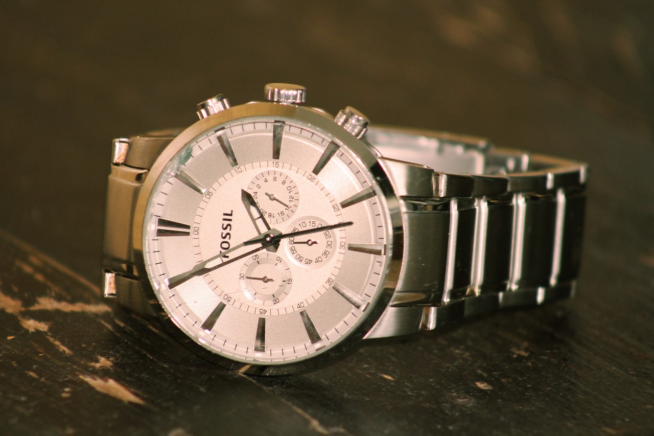 傳統(tǒng)工藝與現代科技的完美結合，最新機械手表中國龍表亮相！