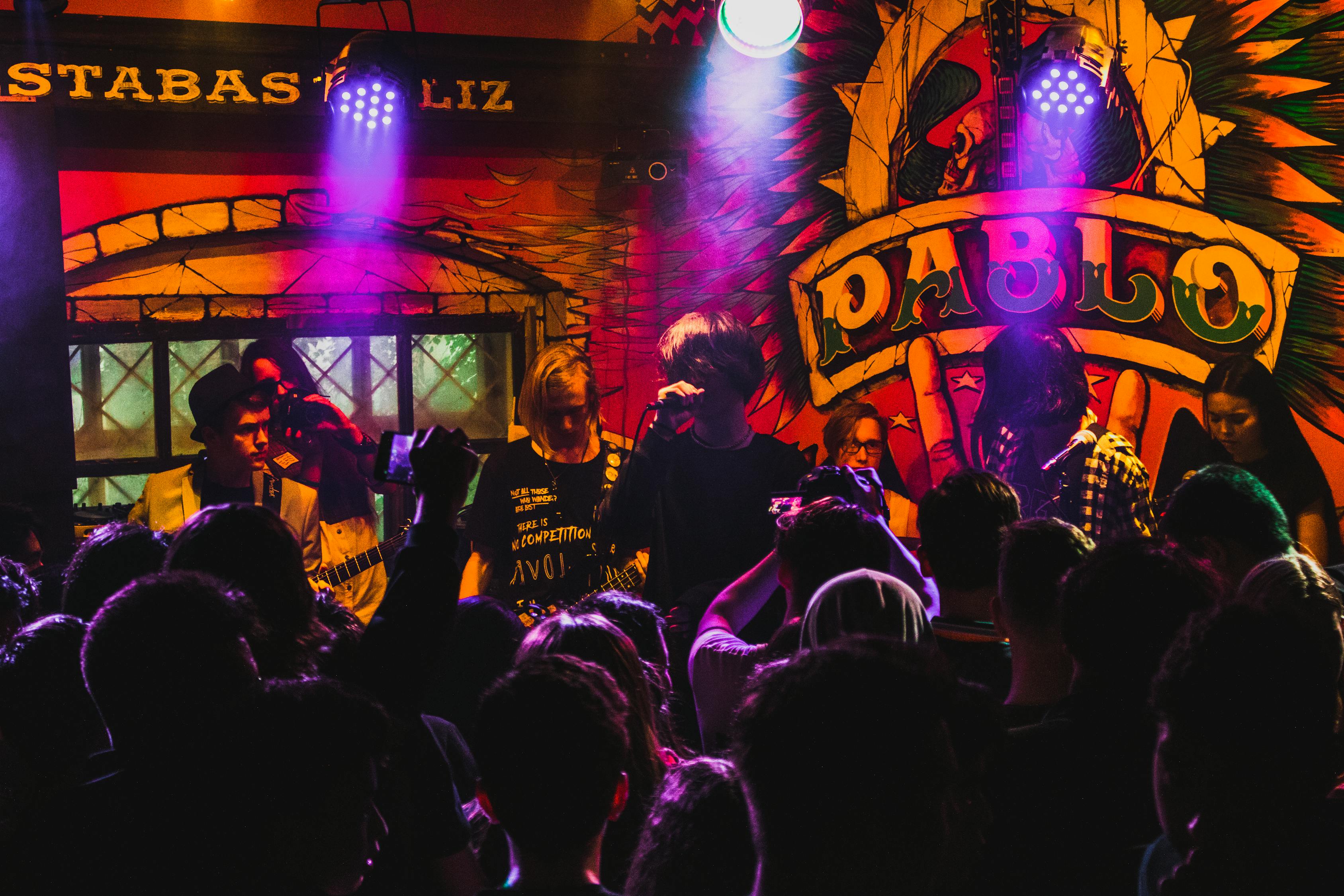 屬馬演員的舞臺人生，探索表演藝術(shù)的魅力之旅